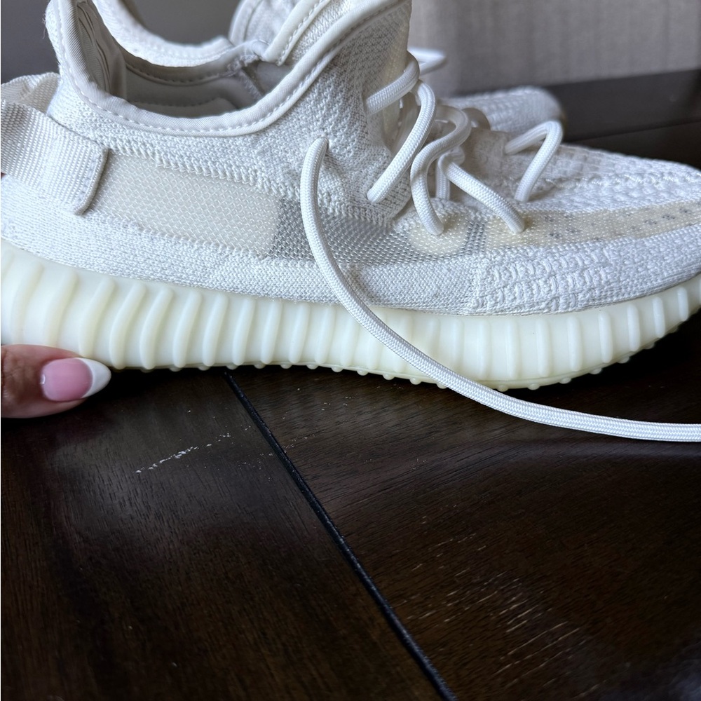 Yeezy Cream white Athletic Shoes - Picture 6 of 10